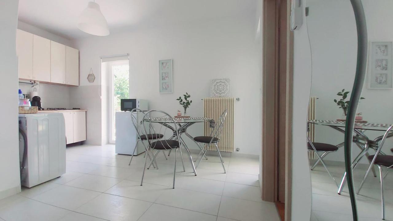 Apartments Lidija 乌马格 外观 照片
