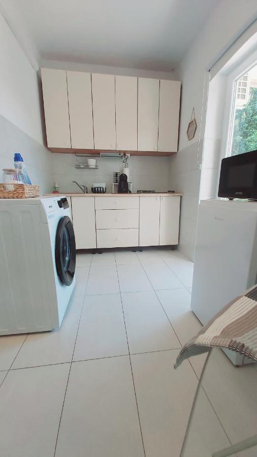 Apartments Lidija 乌马格 外观 照片
